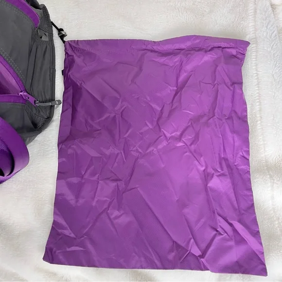 Athleta Spring Tote Gym Duffle Weekender Bag - Picture 5 of 13